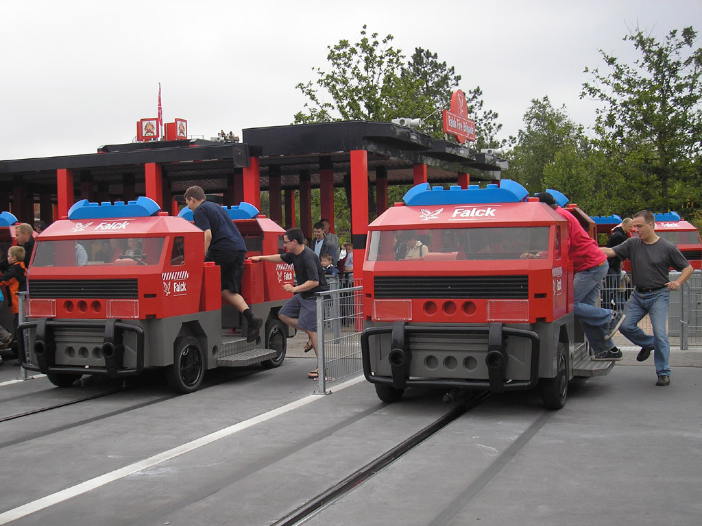 49_falck_fire_brigade.jpg