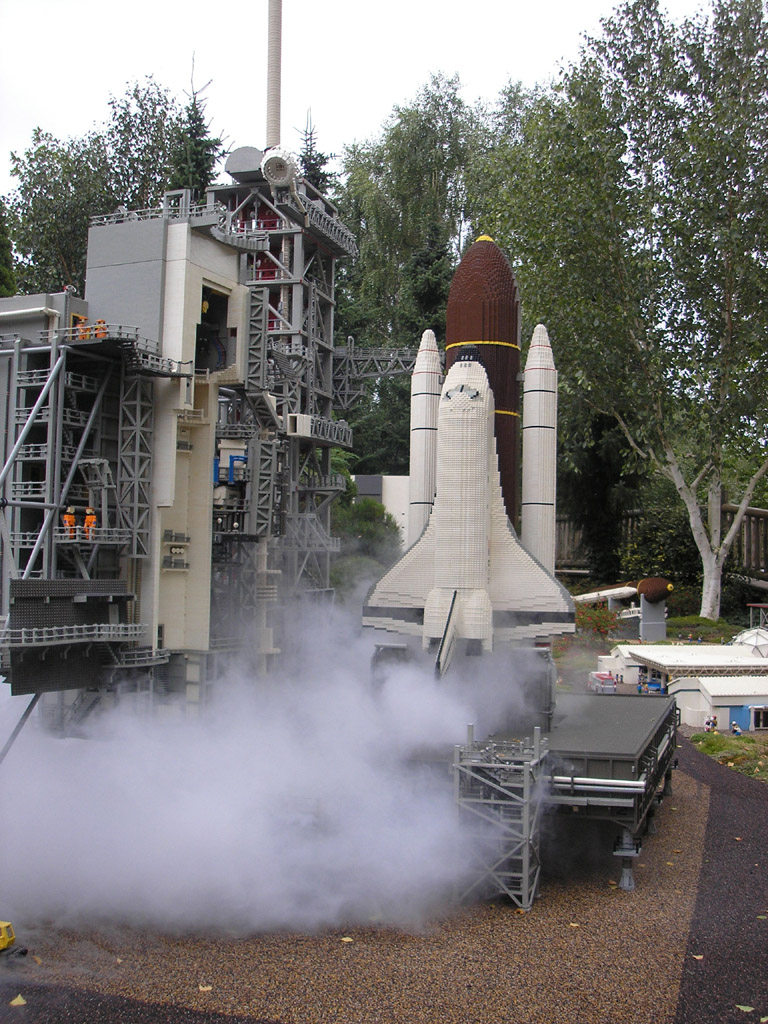 54_nasa_kennedy_space_center.jpg