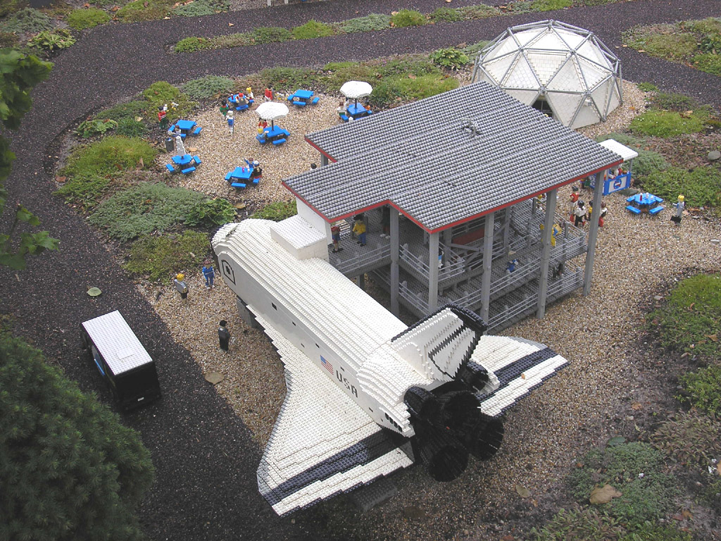 57_nasa_kennedy_space_center.jpg