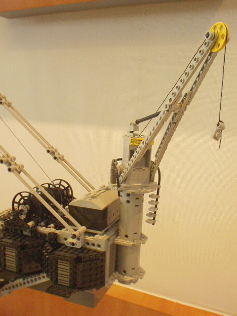 bucket_wheel_excavator_details_2.jpg
