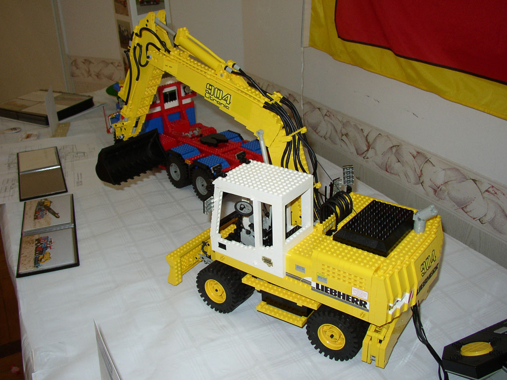 tsl2005_liebherr_904_1.jpg
