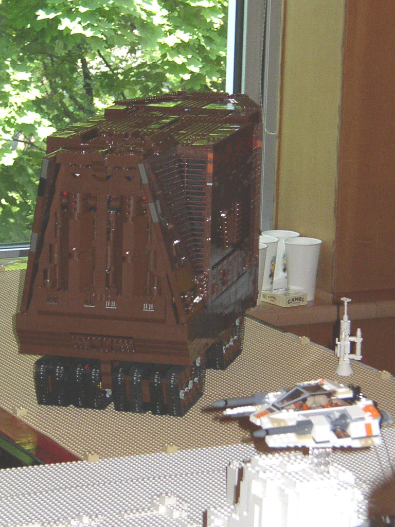 tsl2005_sandcrawler_2.jpg