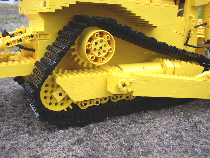 cat_d9n_details_14.jpg