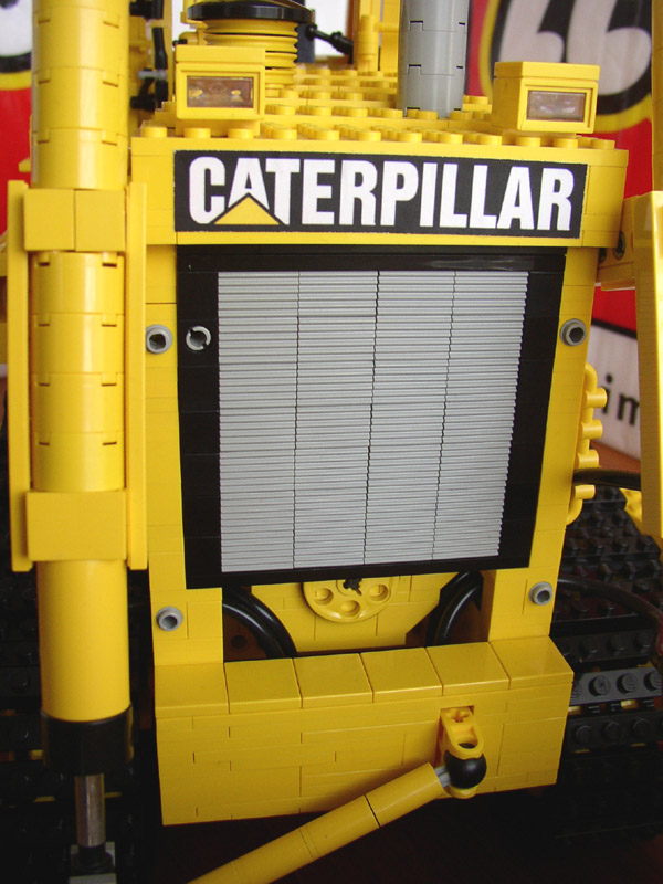 cat_d9n_engine_01.jpg
