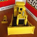 cat_d9n_diecast_05.jpg