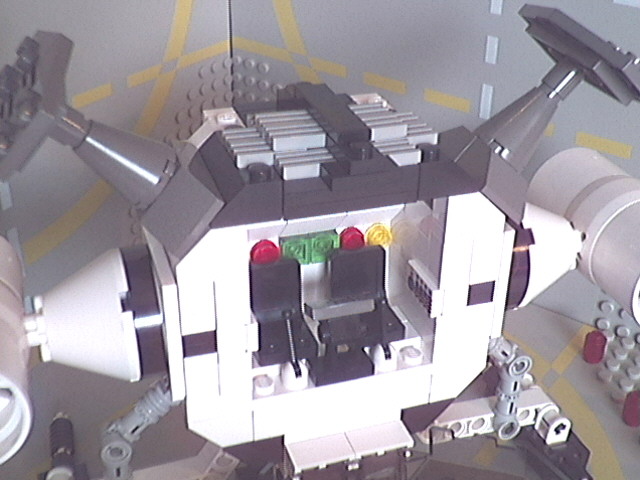 cosmoliner_cockpit2.jpg