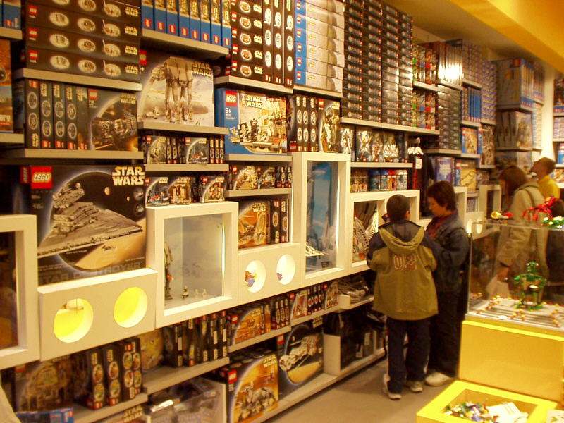 03_brandstore_hamburg_starwars.jpg