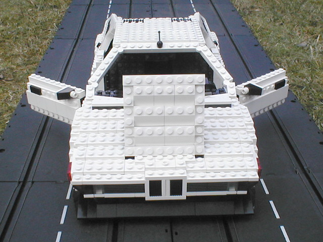 bmw_m1_front2.jpg