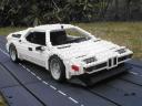 bmw_m1_view11.jpg