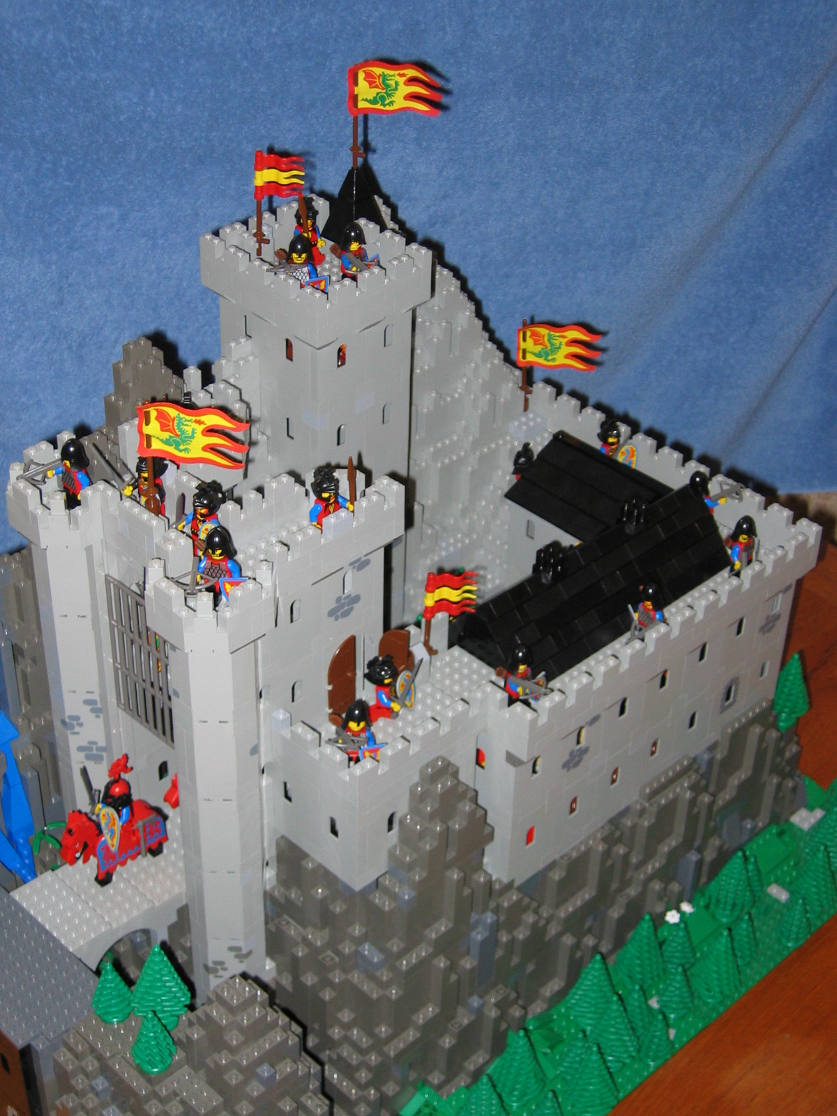 mountain_castle_10_.jpg