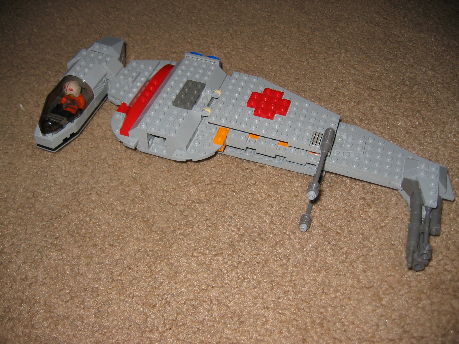 b-wing2.jpg