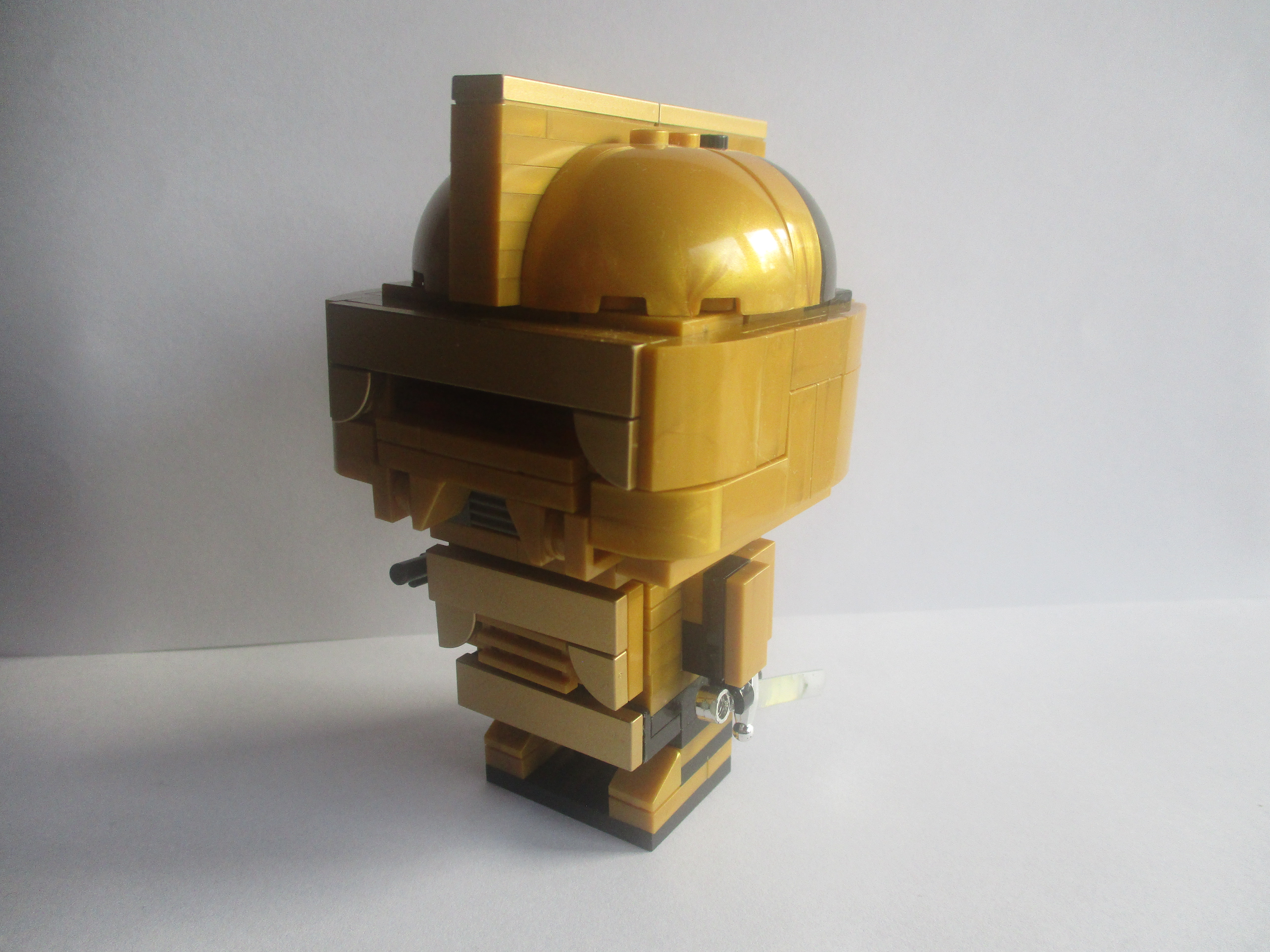 cyloncenturiongold_bh_moc_08.jpg