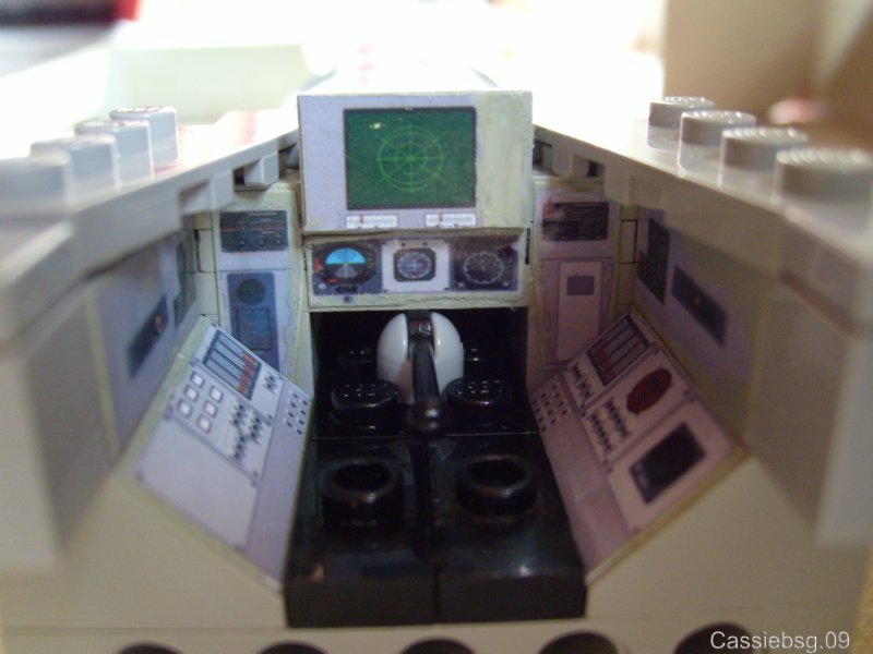 viper_cockpit_2.jpg