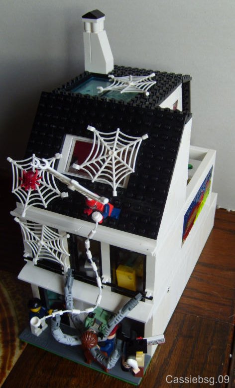 modernhouse_spidey04.jpg