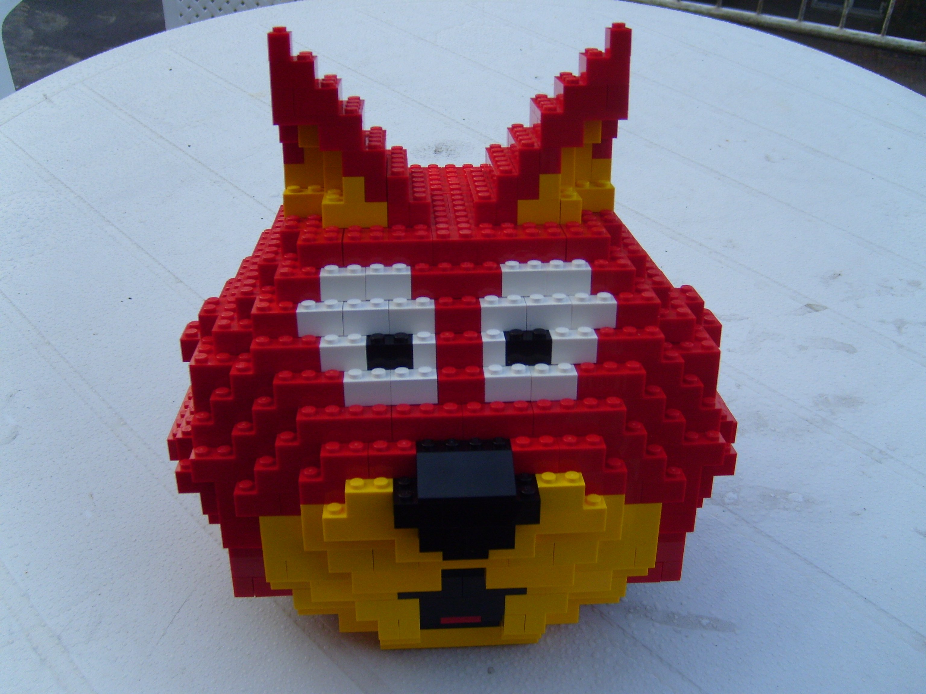 lego_cat_head_4.jpg