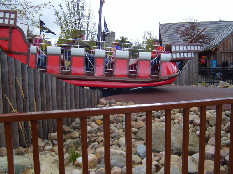 s7003744.jpg
