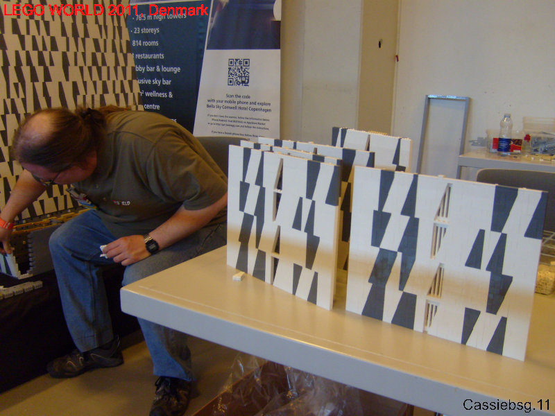 lw2011dk.145.jpg