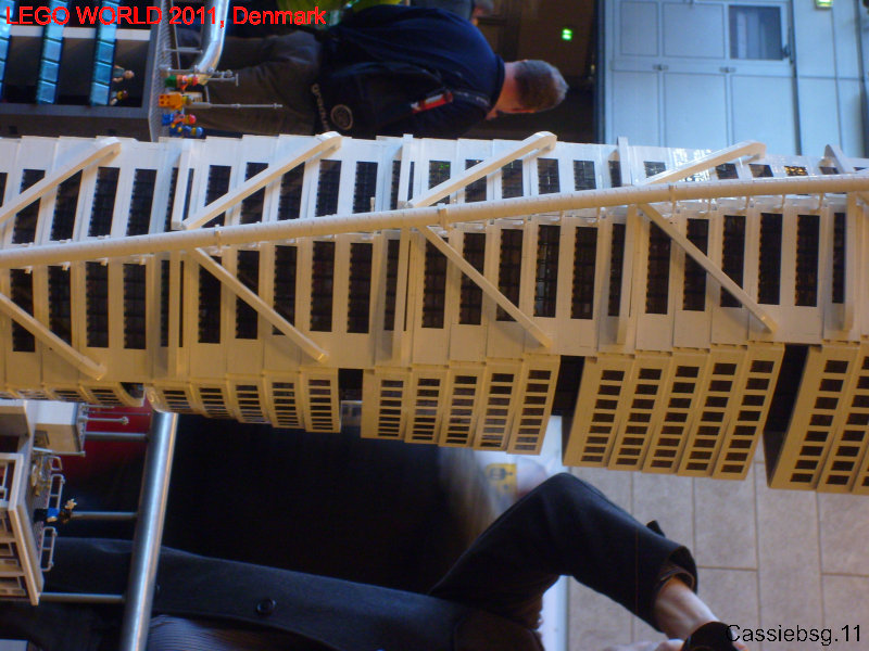 lw2011dk.304.jpg