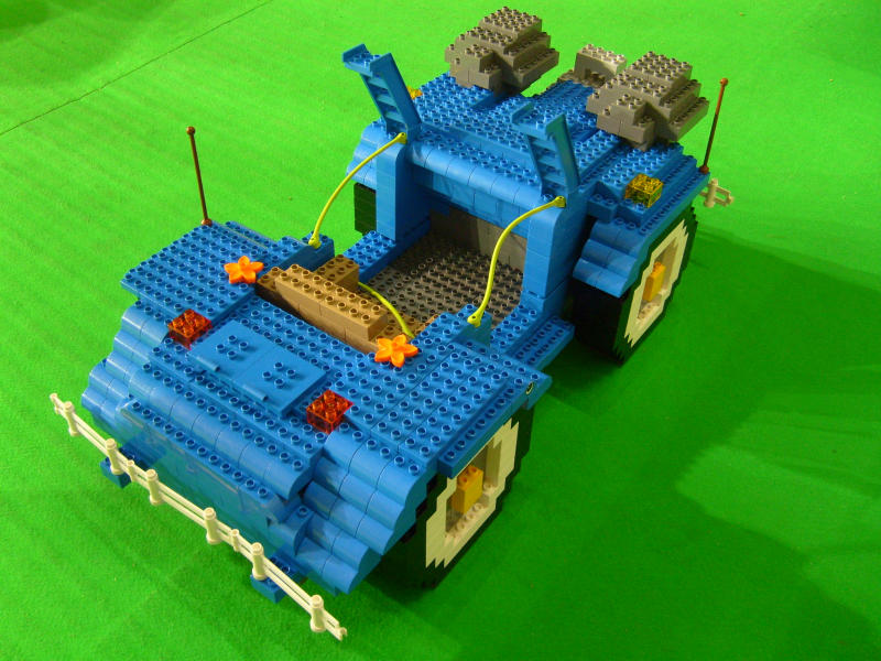 duplo09_parentmoc.jpg