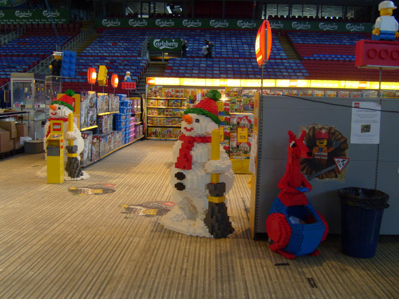 legoshop01.jpg
