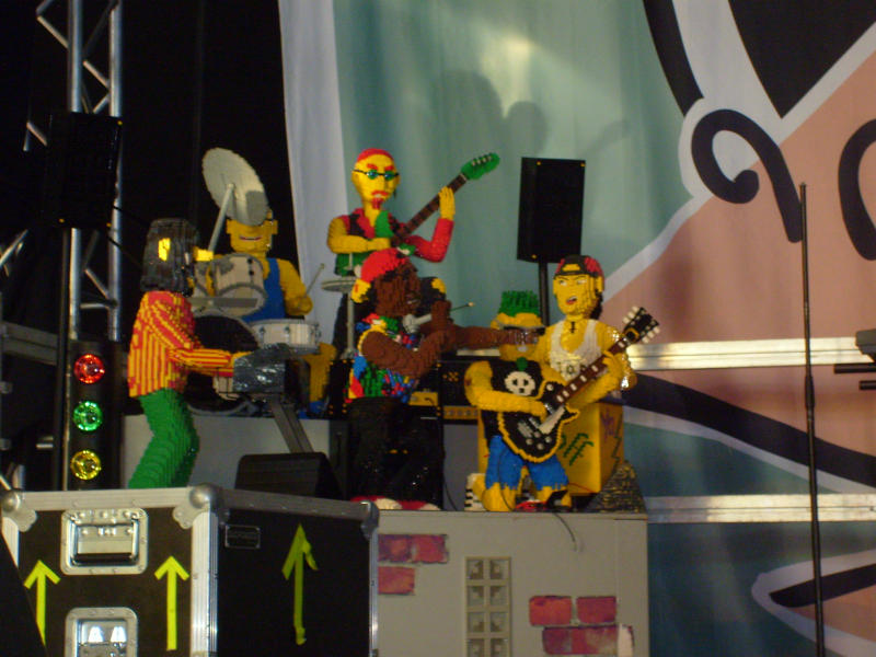 play04_rockband.jpg