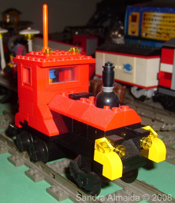 red_locomotive_1_-_front.jpg