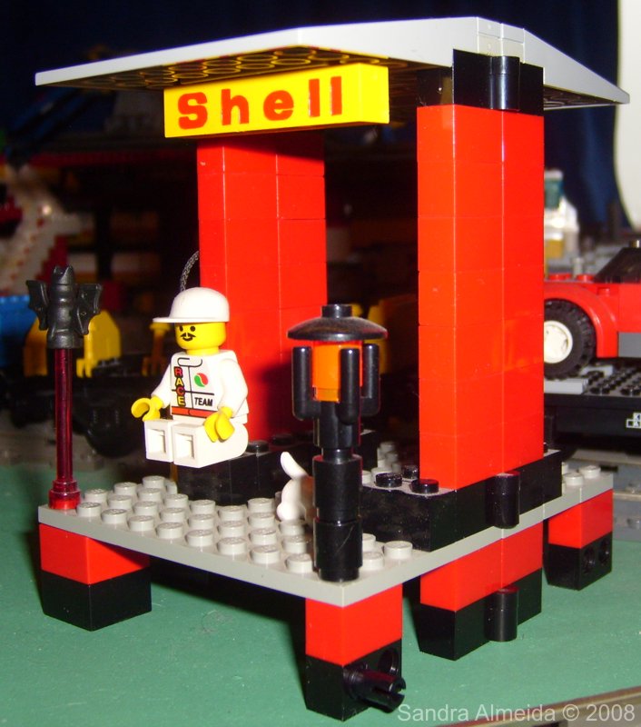 shell_06_front_r_closed.jpg