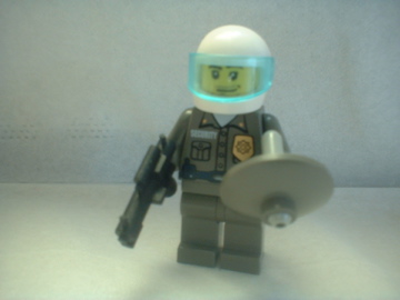security_minifigure03.jpg