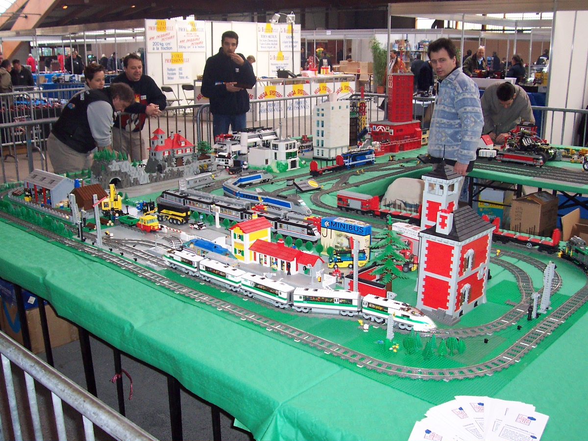 11_small_station.jpg