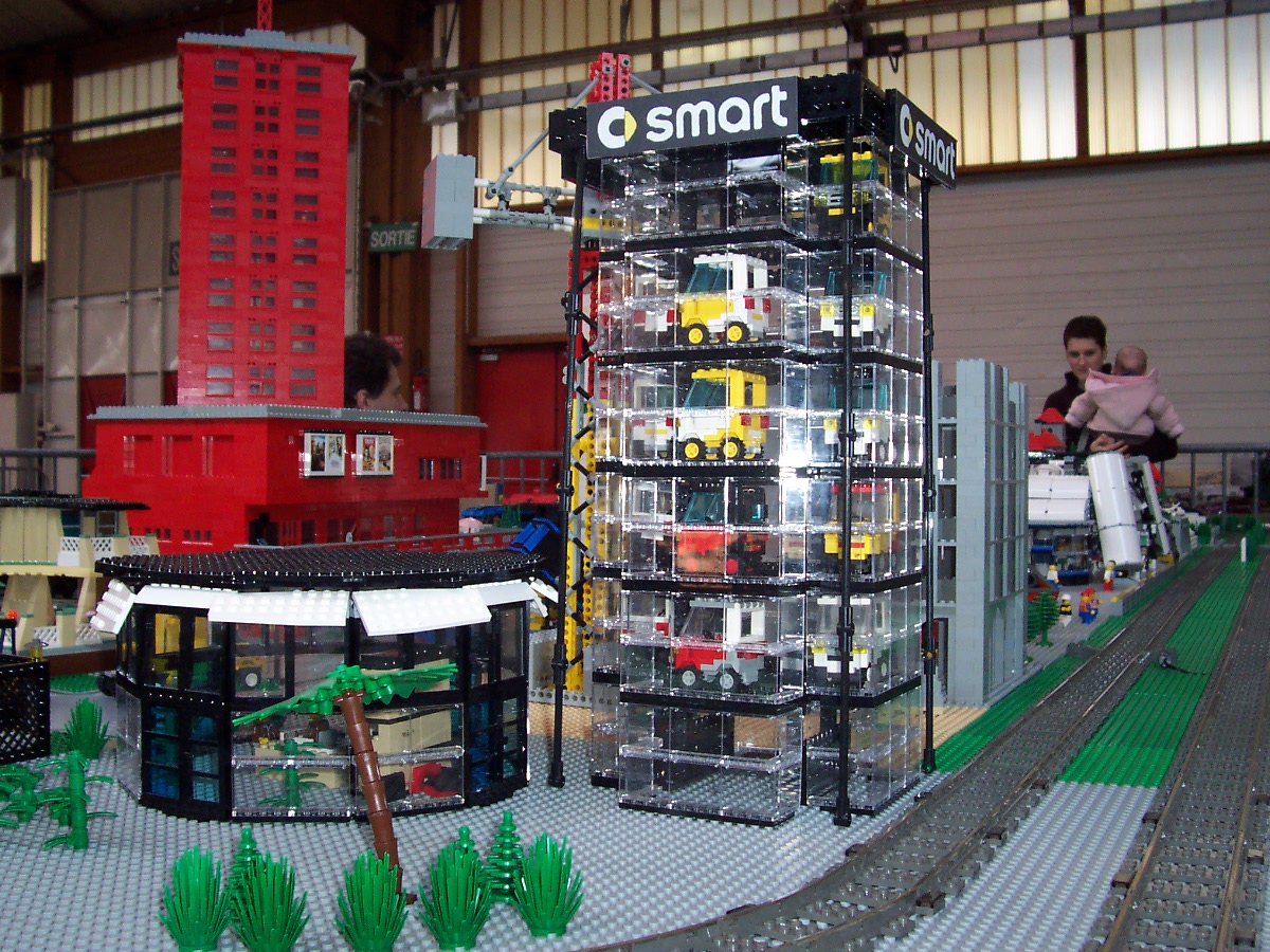 35_smart_center.jpg