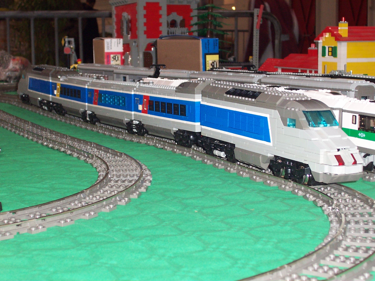 66_trains.jpg