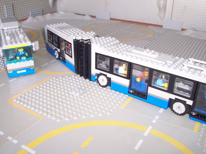 articulated_bus04.jpg