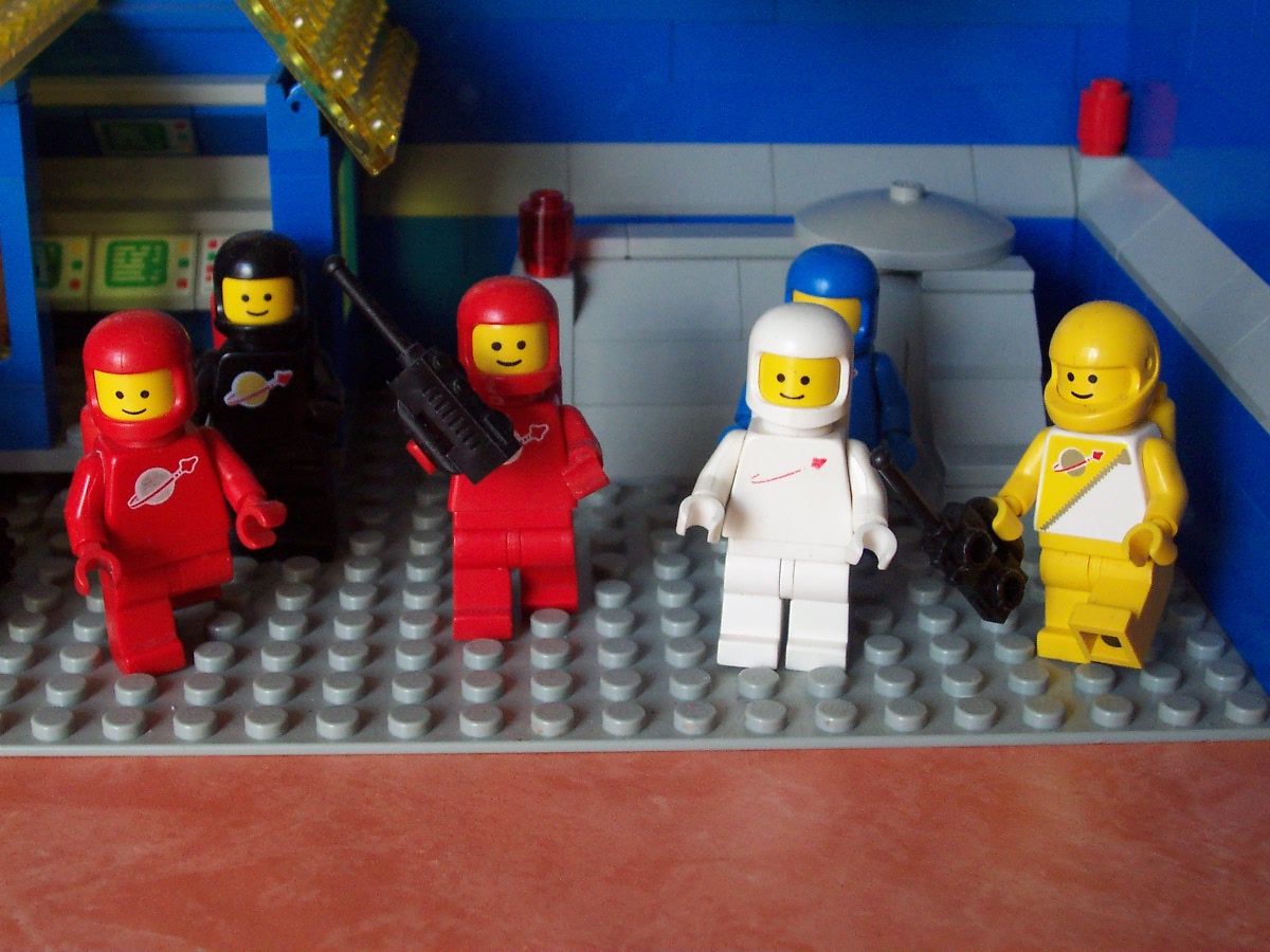 mod_minifig24.jpg