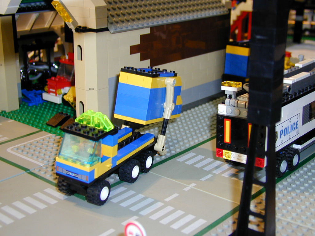 truck-stop_v2-12.jpg