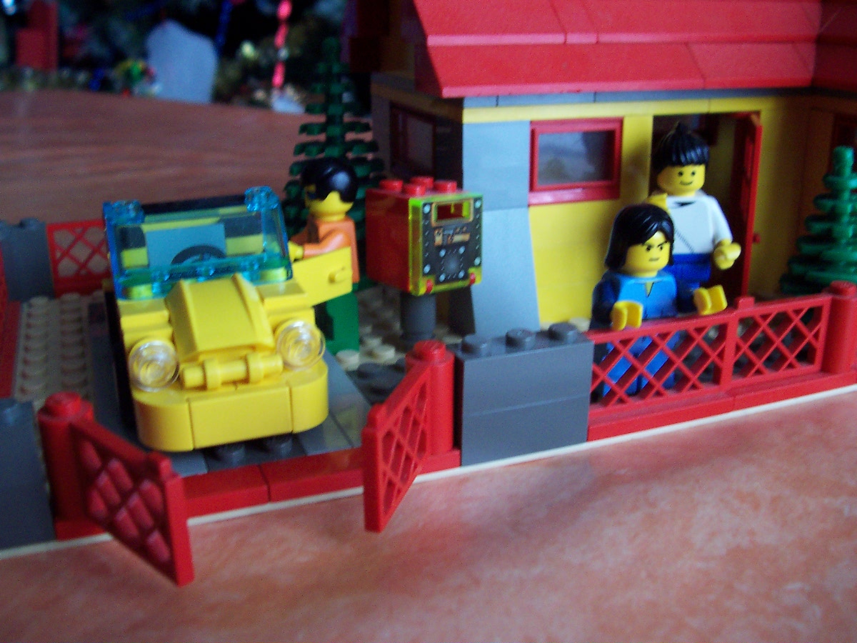 yellow_house2.jpg
