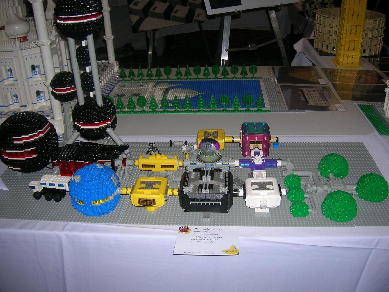 minimoonbase.jpg