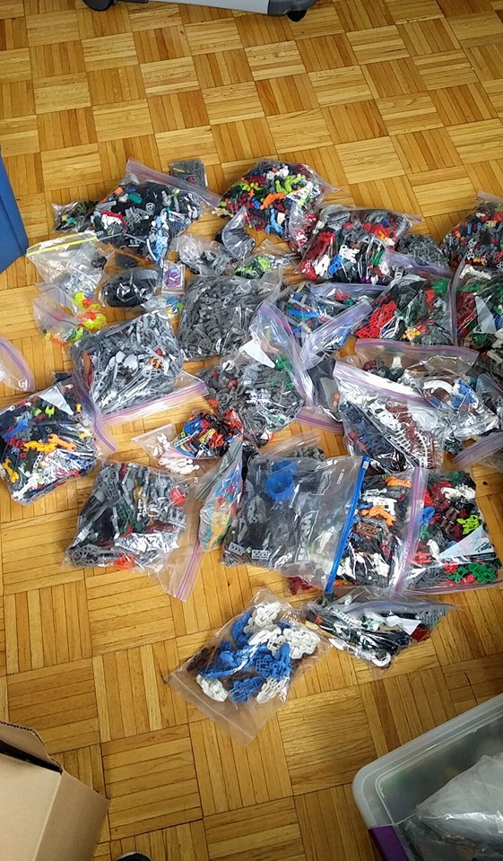 nyc_bionicle_lot-002.jpg
