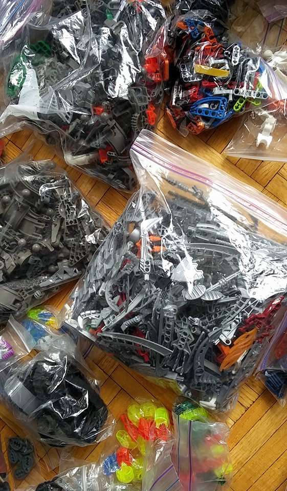 nyc_bionicle_lot-003.jpg