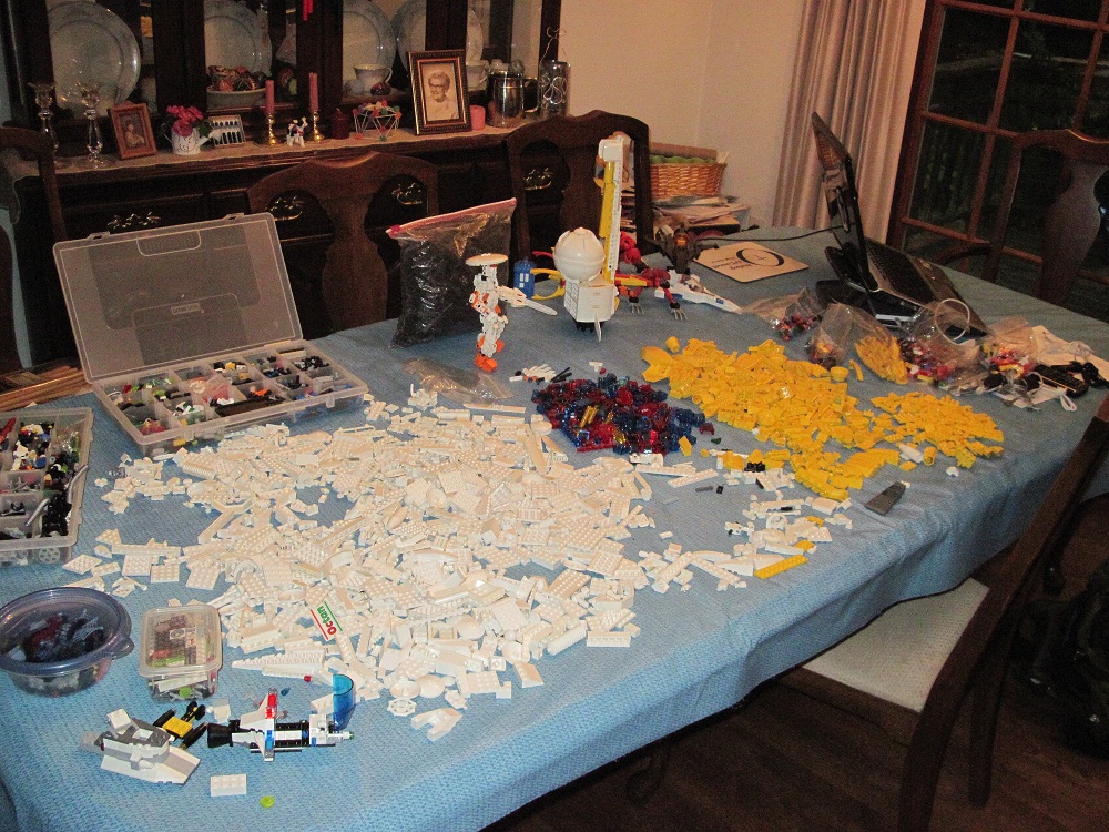 dining_lego_3.jpg