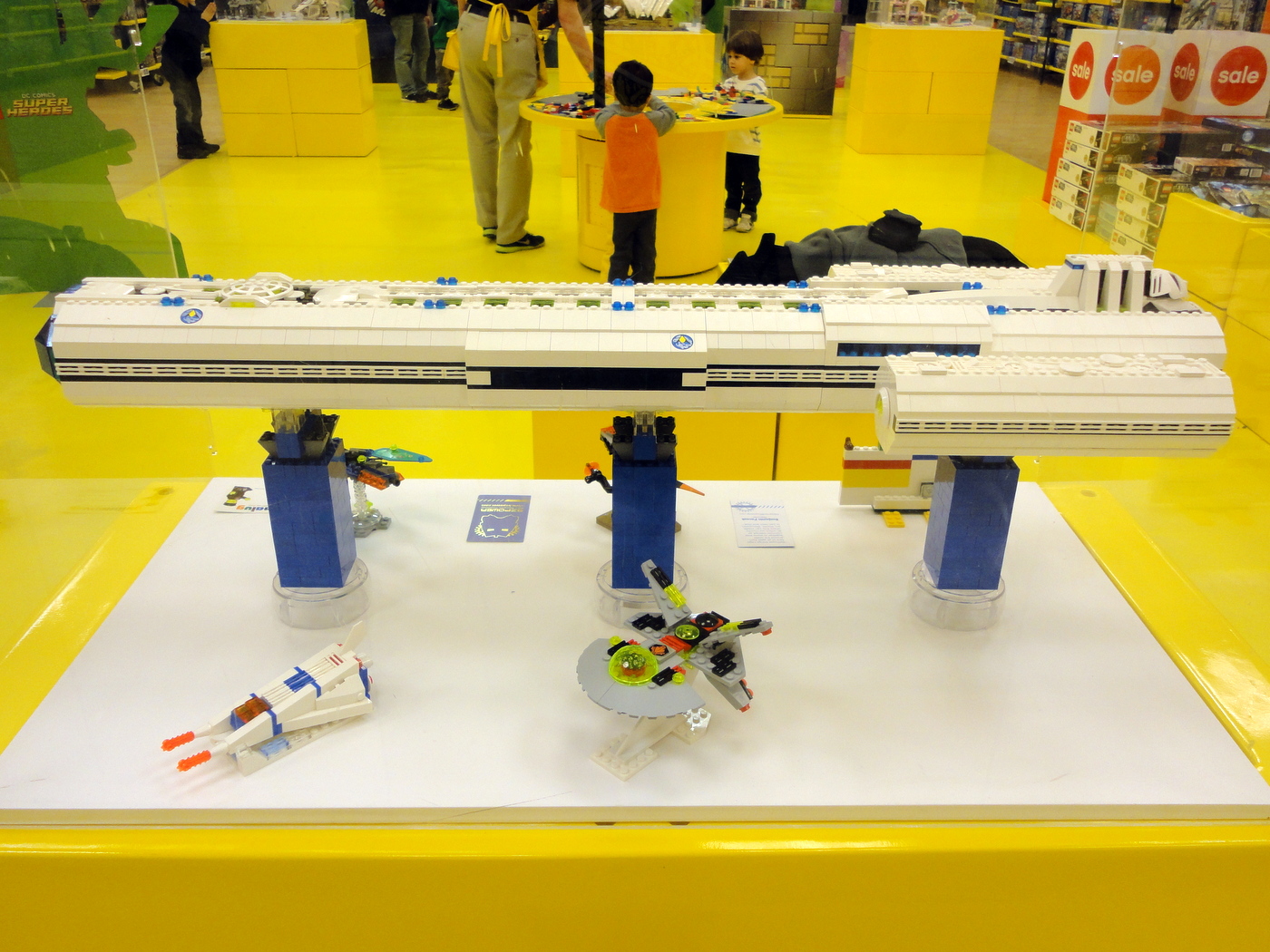 lego_store_ship-004.jpg