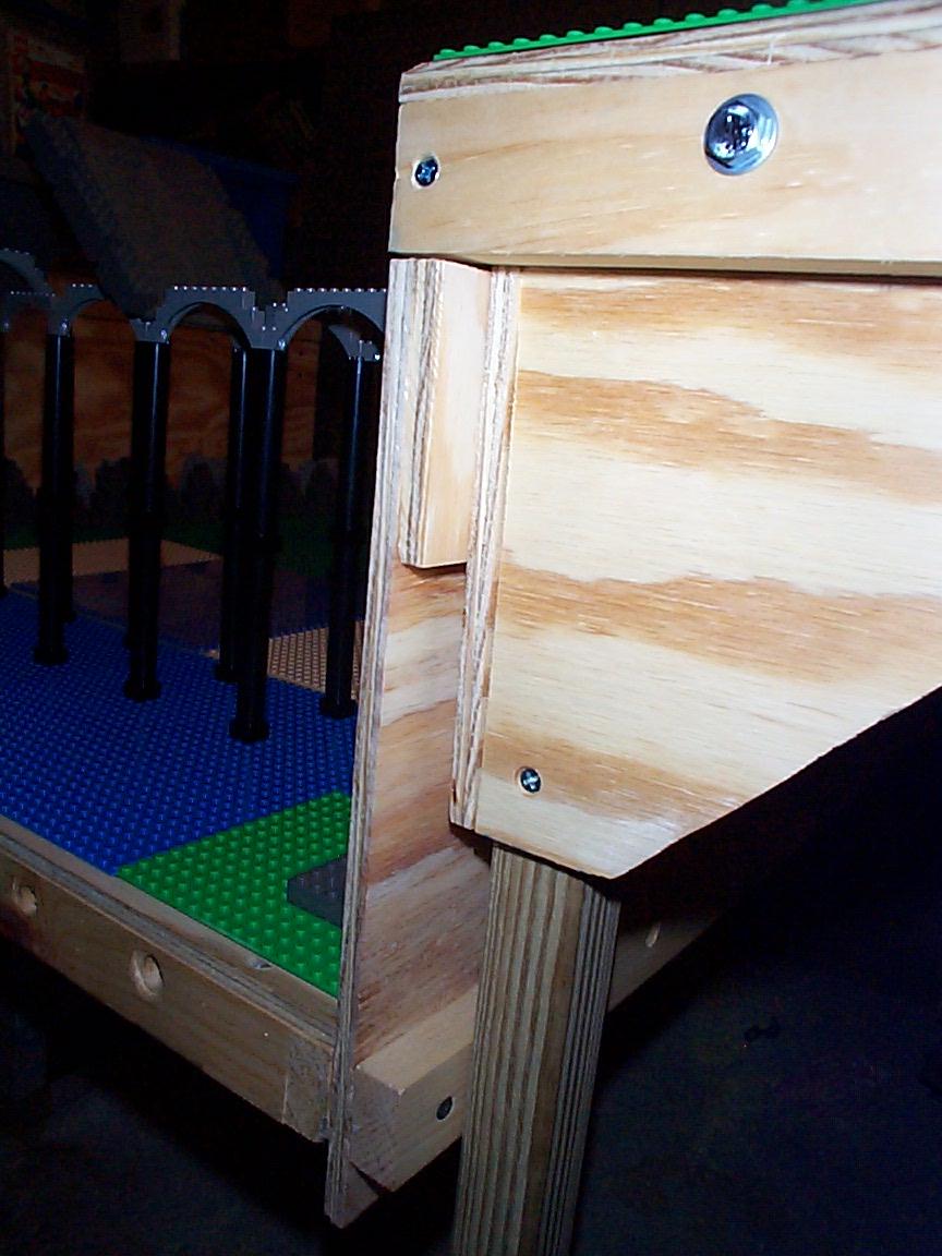08legdetail.jpg