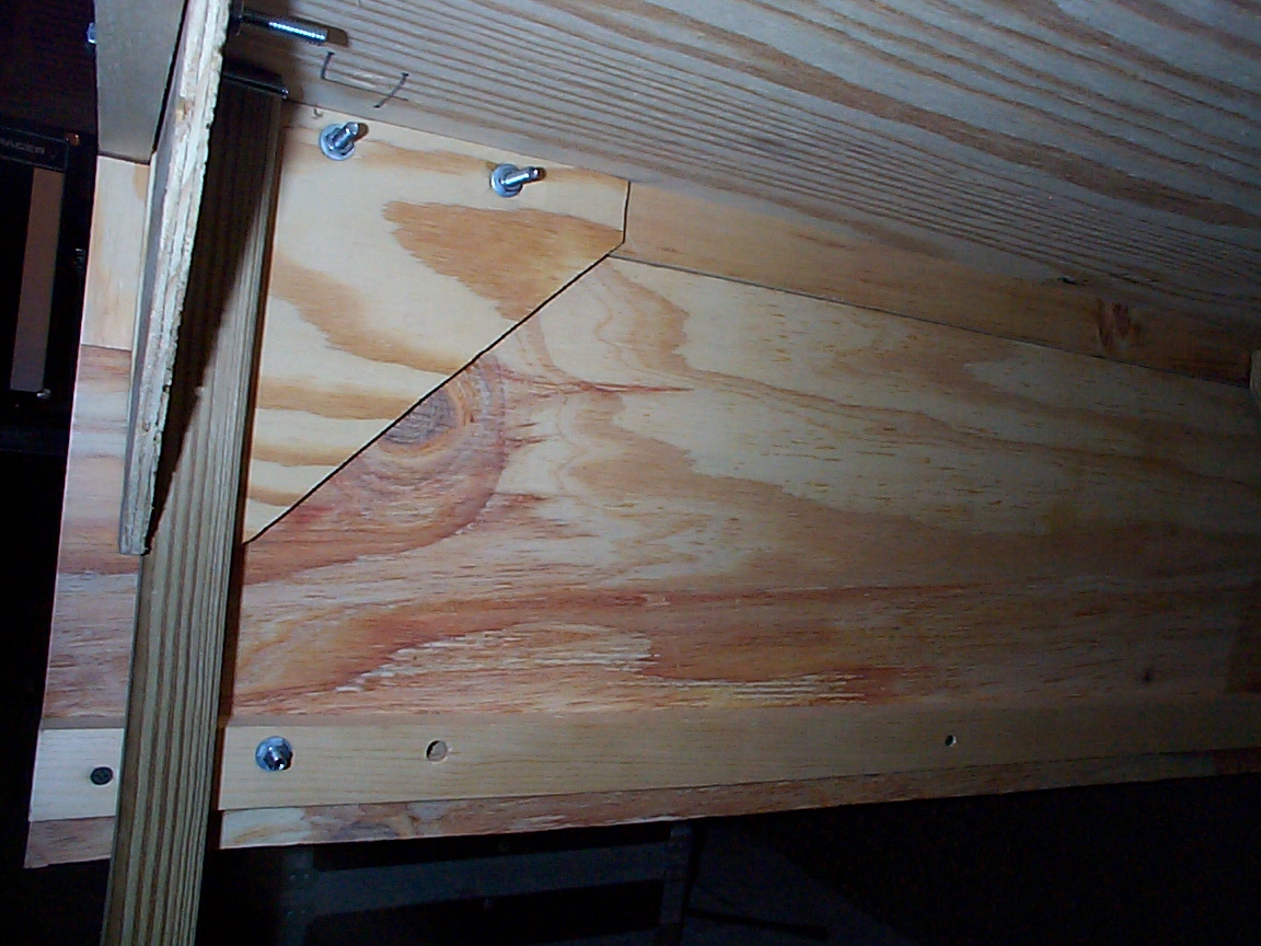 09backdetail.jpg