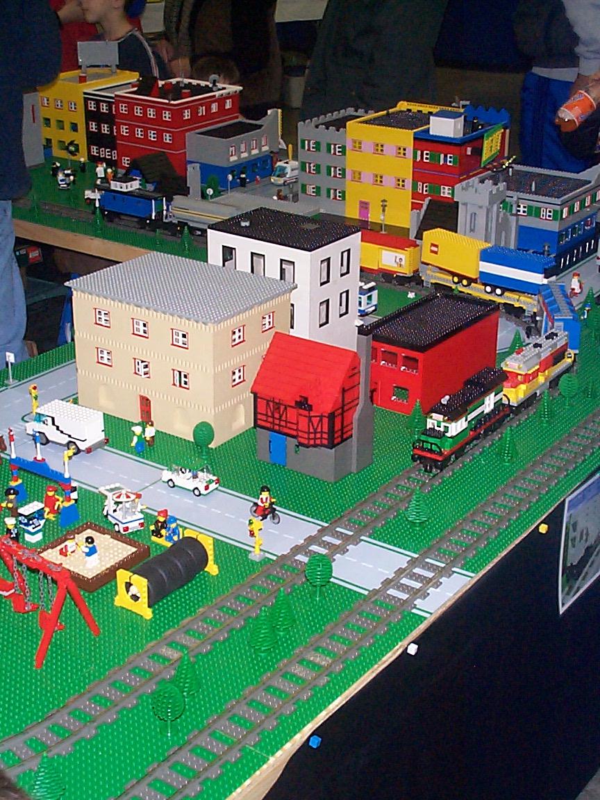 trains36.jpg