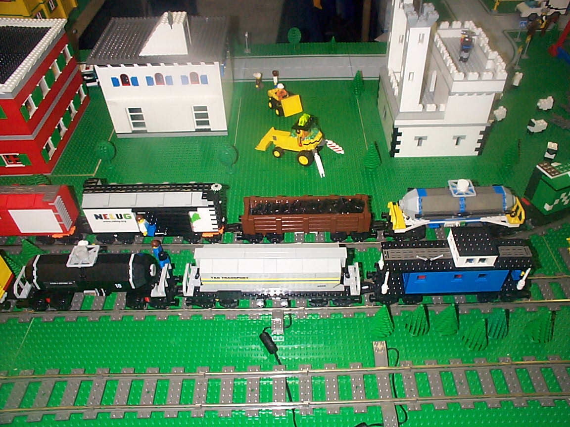 trains45.jpg