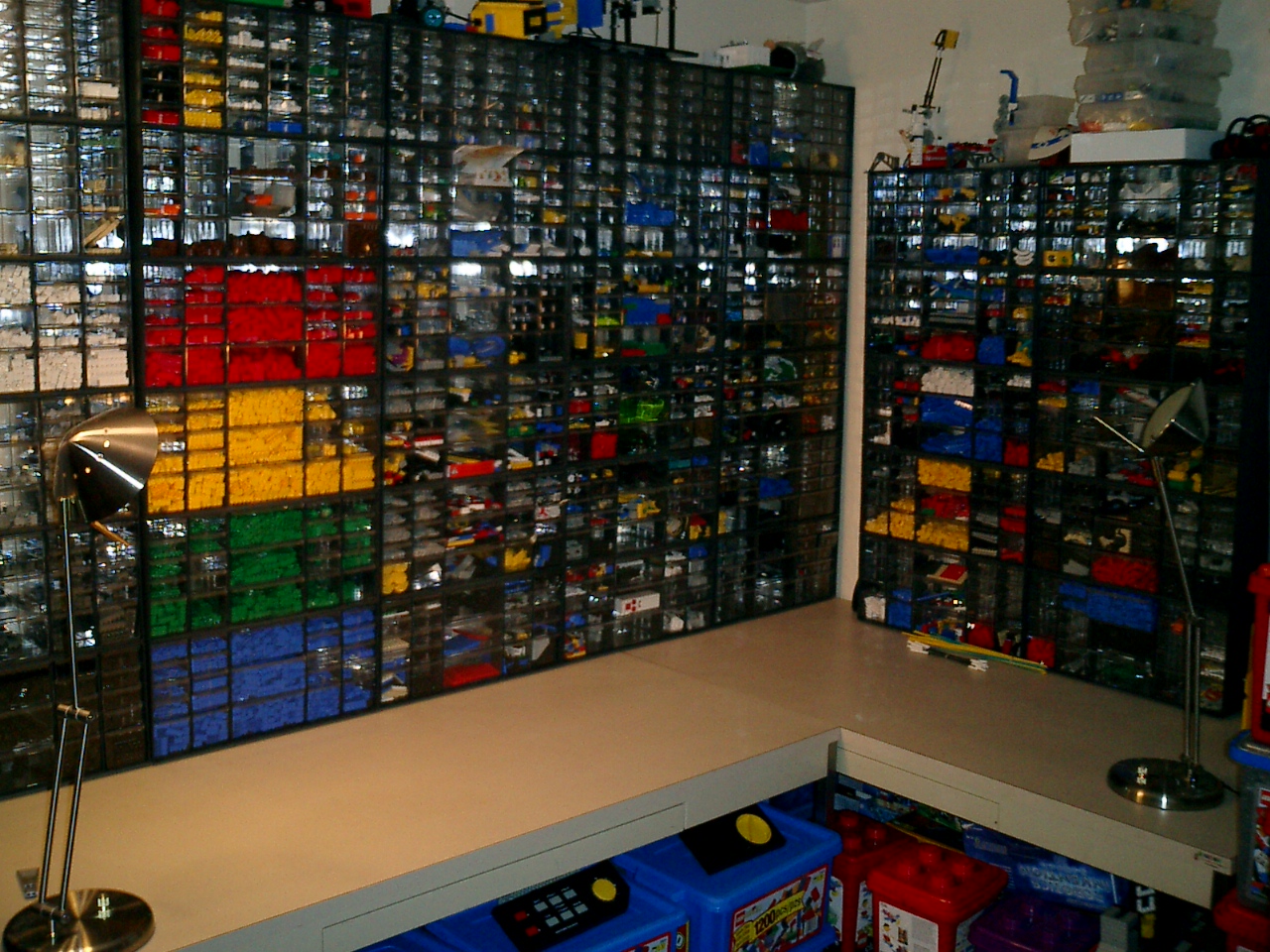 legostg2.jpg