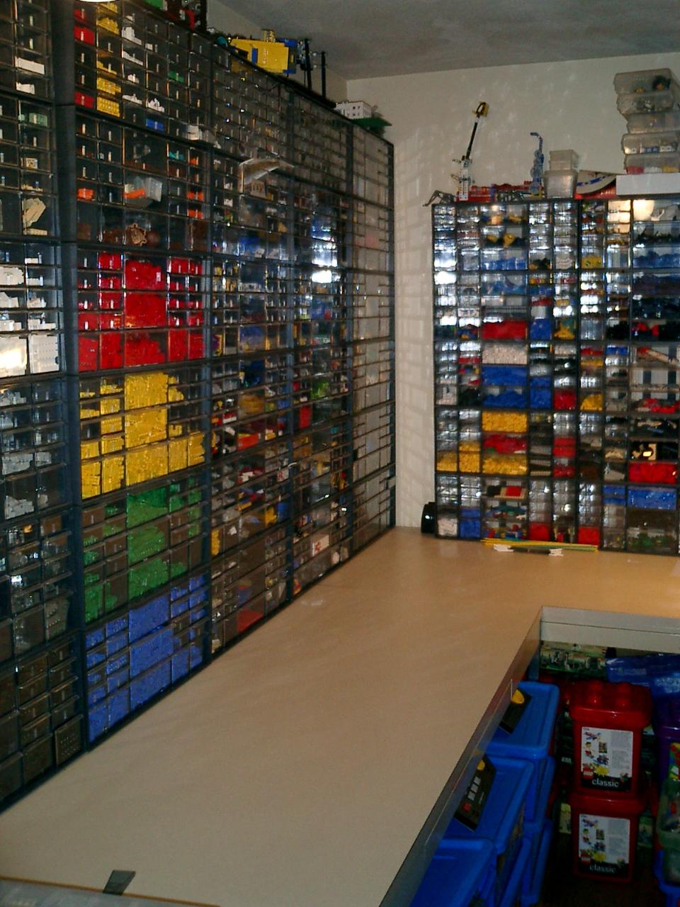 legostg3.jpg