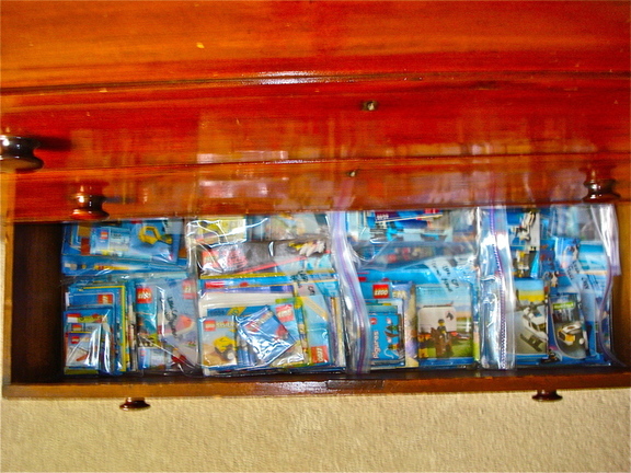 storage_03_manuals.jpg