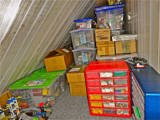 storage_17_sets.jpg