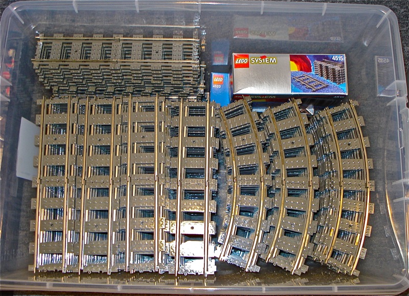 storage_75_9v_track.jpg
