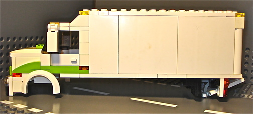 moc_titan_box_van_15_body.jpg